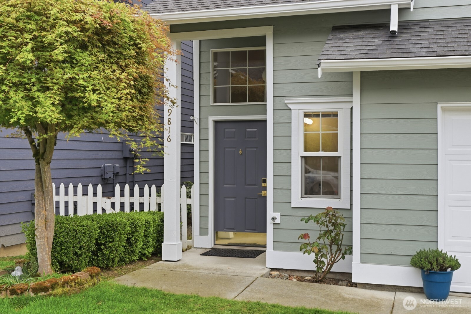 9816 21st Drive SE Everett WA 98208