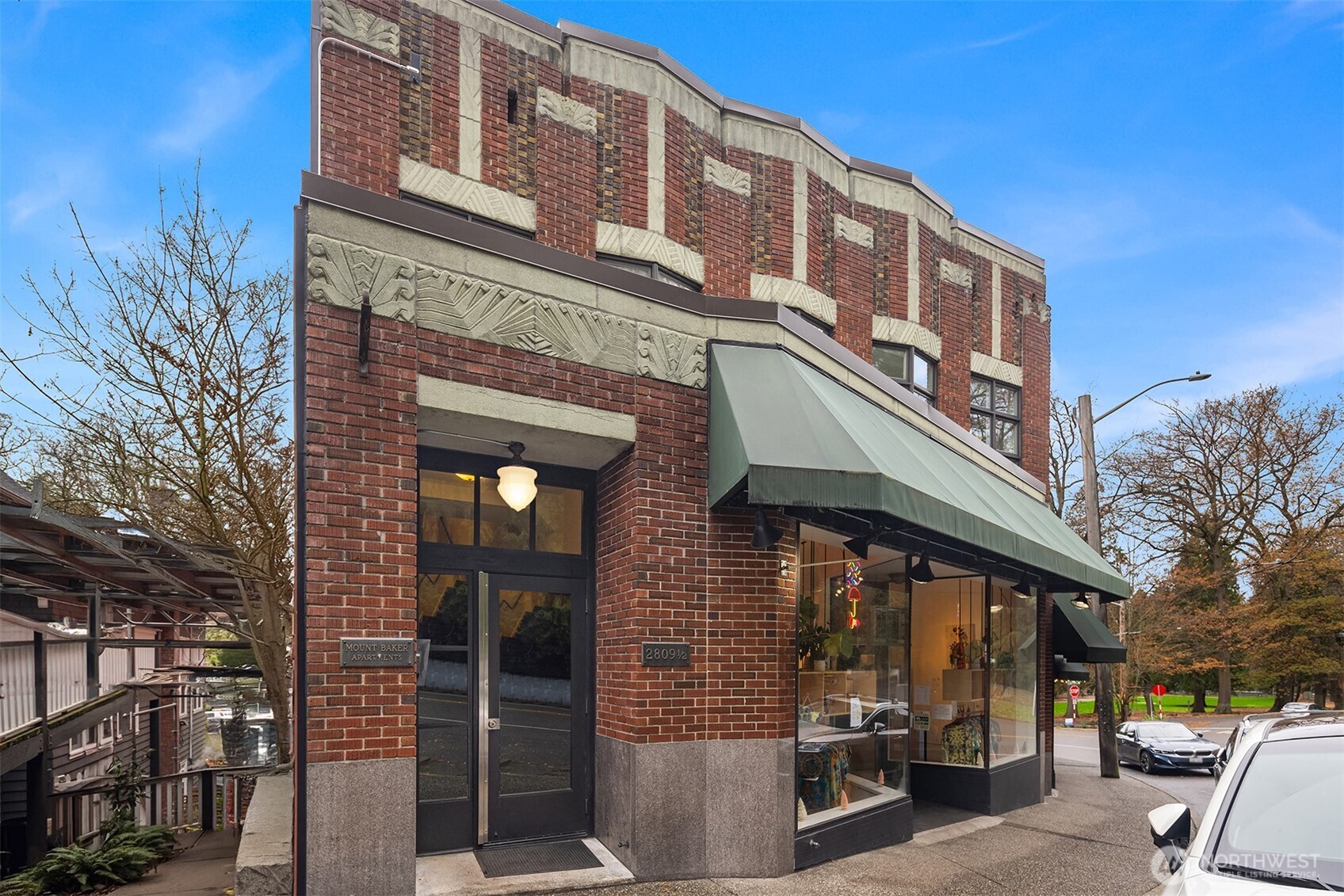2809 Mount Rainier Drive S Seattle WA 98144