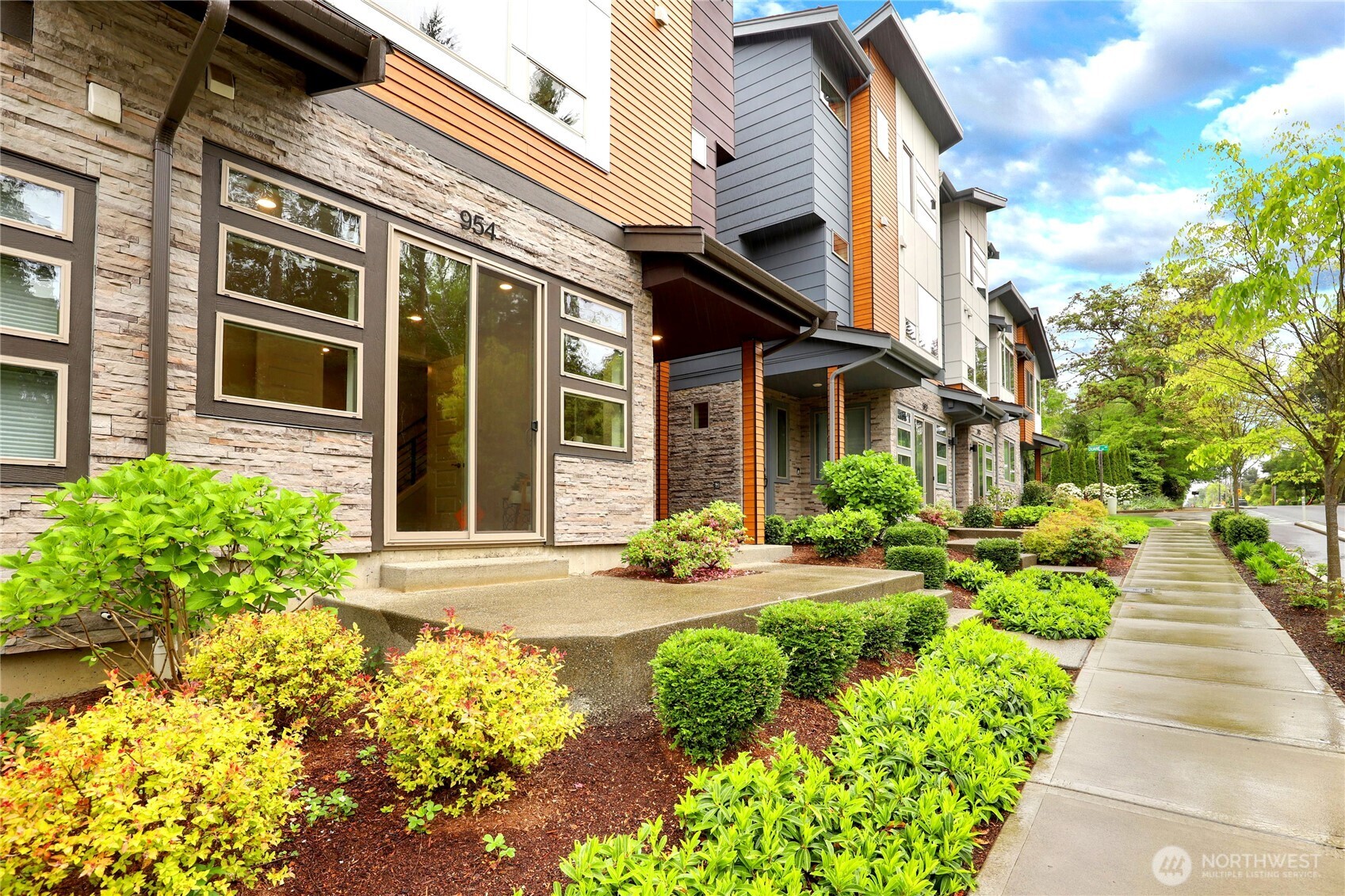 954 Dove Tail Lane NW Bainbridge Island WA 98110