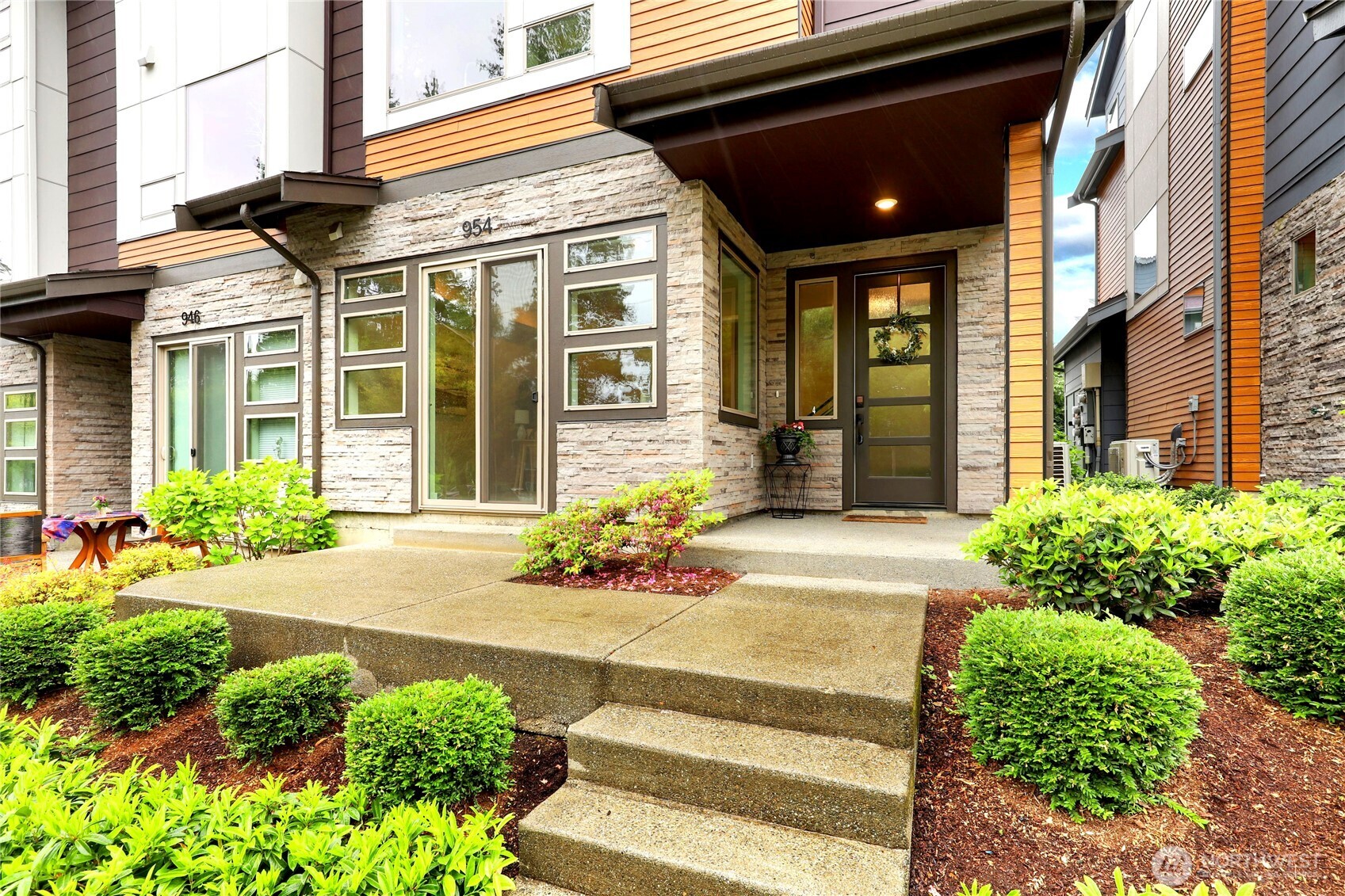 954 Dove Tail Lane NW Bainbridge Island WA 98110