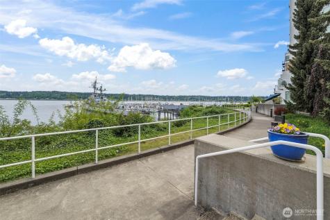 360 Washington Avenue Bremerton WA 98337
