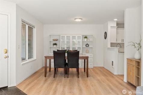 9210 Market Place Lake Stevens WA 98258