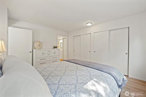 9210 Market Place Lake Stevens WA 98258