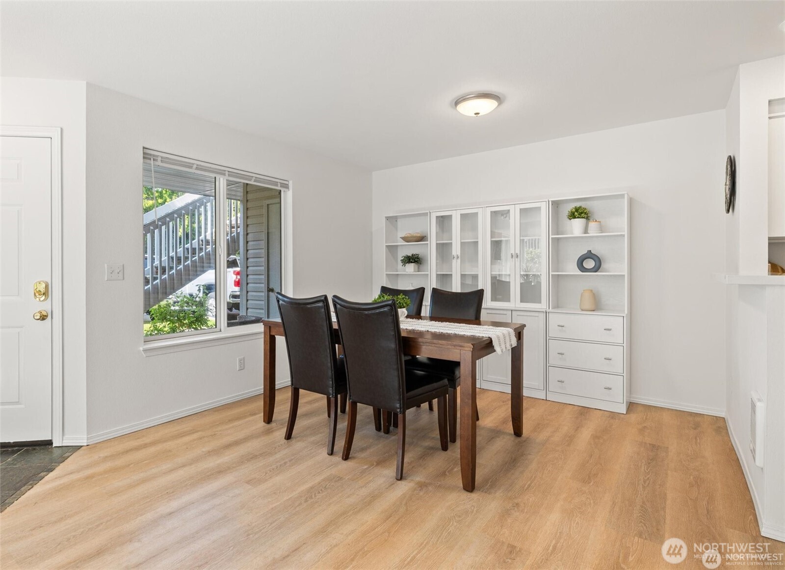 9210 Market Place Lake Stevens WA 98258