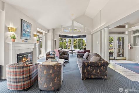 9210 Market Place Lake Stevens WA 98258