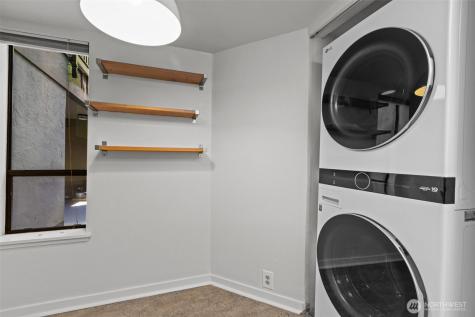 500 W Roy Street Seattle WA 98119