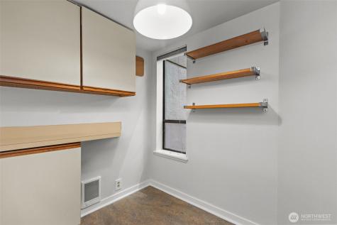 500 W Roy Street Seattle WA 98119