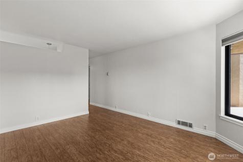 500 W Roy Street Seattle WA 98119