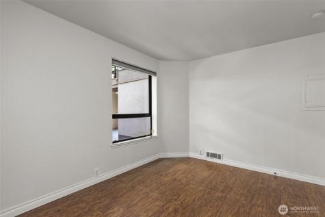 500 W Roy Street Seattle WA 98119