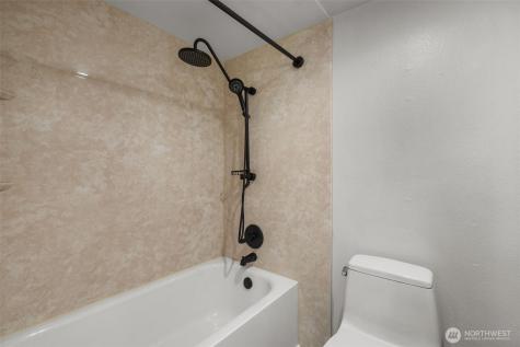500 W Roy Street Seattle WA 98119