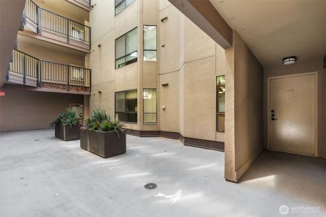 500 W Roy Street Seattle WA 98119