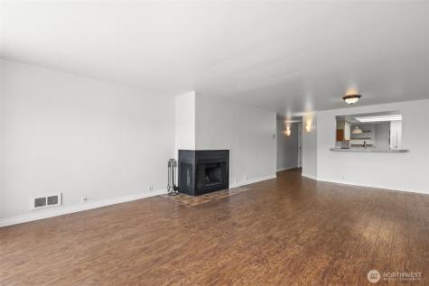 500 W Roy Street Seattle WA 98119