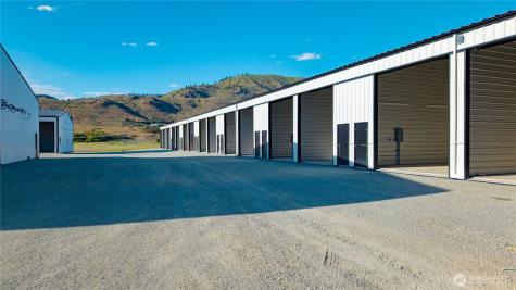 73 E Shop Avenue Chelan WA 98816