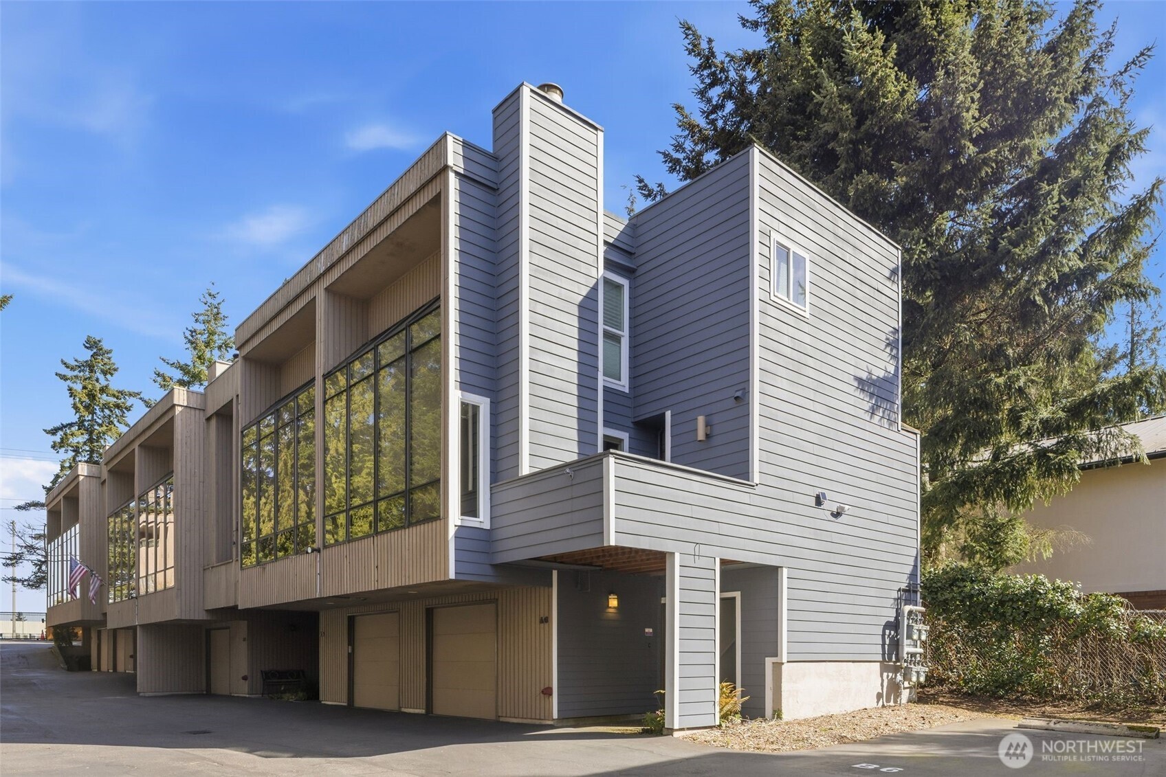 1417 N 200th Street Shoreline WA 98133