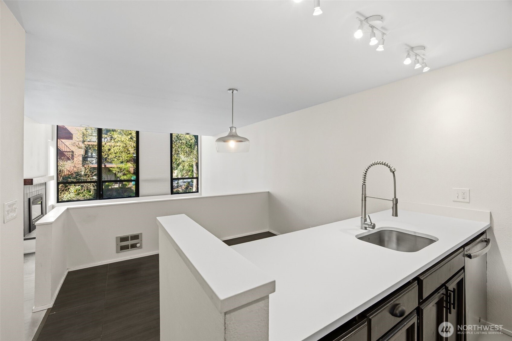1417 N 200th Street Shoreline WA 98133