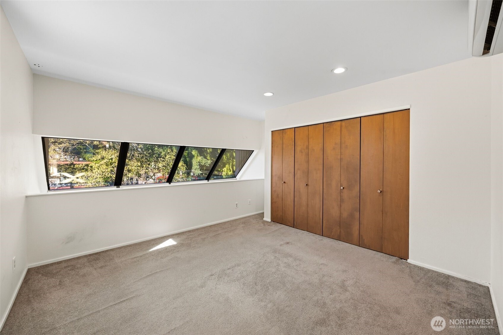 1417 N 200th Street Shoreline WA 98133