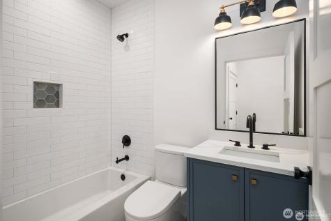 2615 NE 87th Street Seattle WA 98115