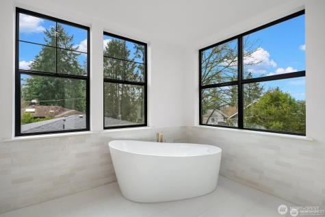 2615 NE 87th Street Seattle WA 98115