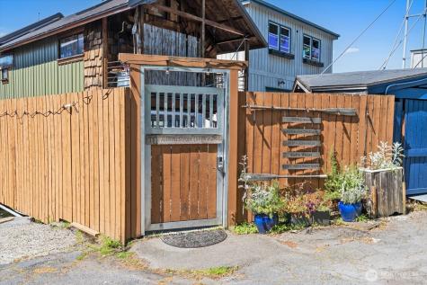 11 E Allison Street Seattle WA 98102