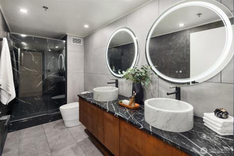 2717 Western Avenue Seattle WA 98121