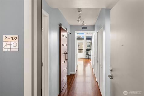 2717 Western Avenue Seattle WA 98121
