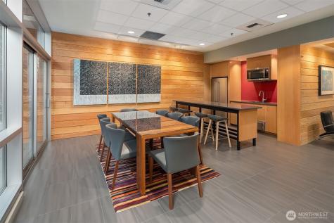 2717 Western Avenue Seattle WA 98121