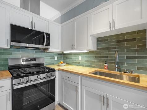 303 E Pike Street Seattle WA 98122