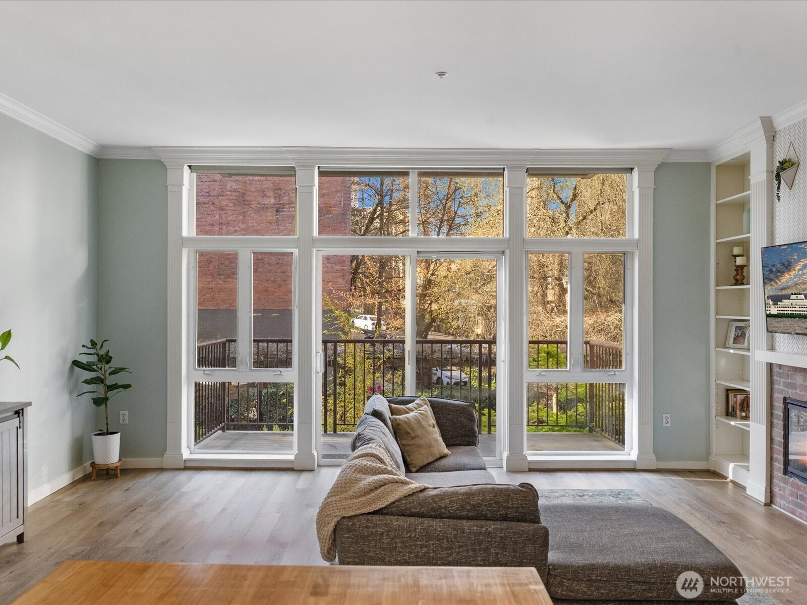 303 E Pike Street Seattle WA 98122
