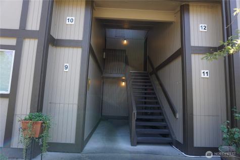 4715 176th Street SW Lynnwood WA 98037