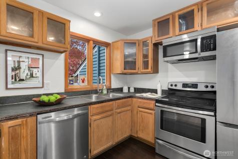 1816 Jefferson Street Seattle WA 98122