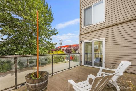 3022 SW Bradford Street Seattle WA 98126