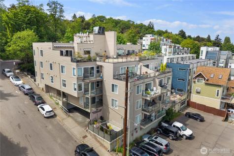 3022 SW Bradford Street Seattle WA 98126