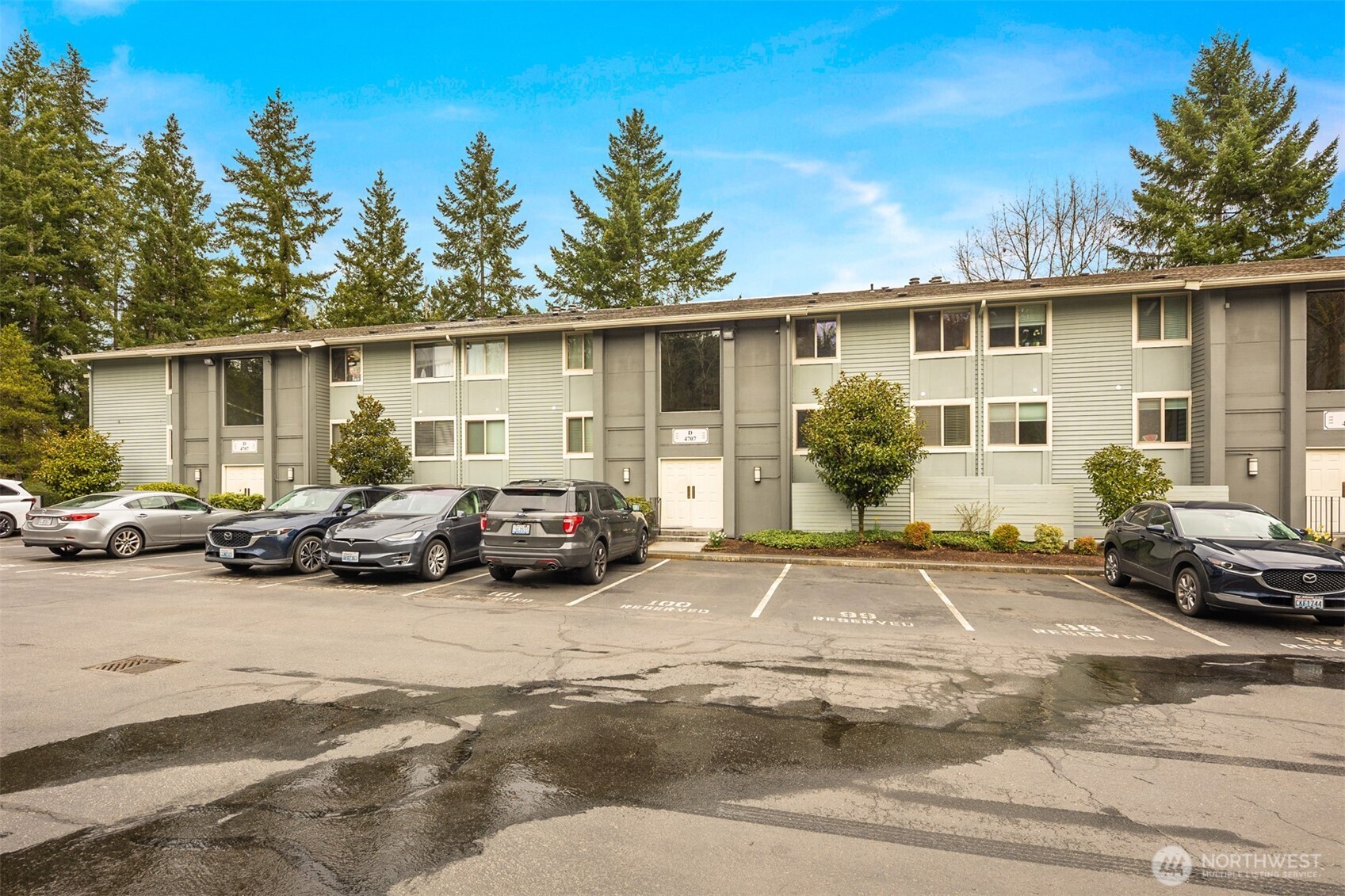 4707 W Lake Sammamish Parkway SE Issaquah WA 98027