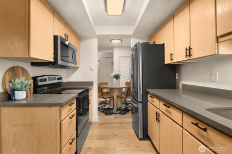 4707 W Lake Sammamish Parkway SE Issaquah WA 98027