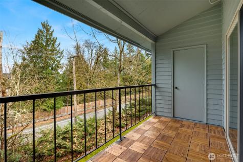 4707 W Lake Sammamish Parkway SE Issaquah WA 98027