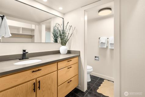 4707 W Lake Sammamish Parkway SE Issaquah WA 98027