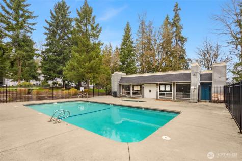 4707 W Lake Sammamish Parkway SE Issaquah WA 98027