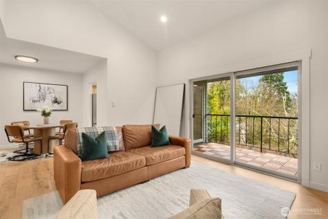 4707 W Lake Sammamish Parkway SE Issaquah WA 98027