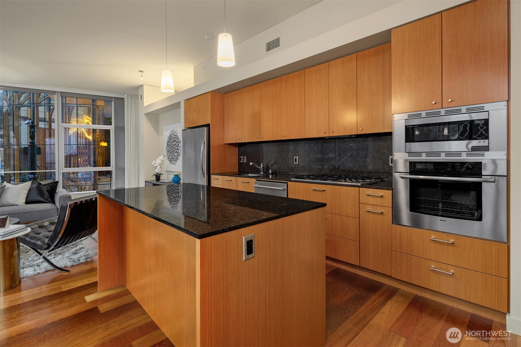 909 5th Avenue Seattle WA 98164