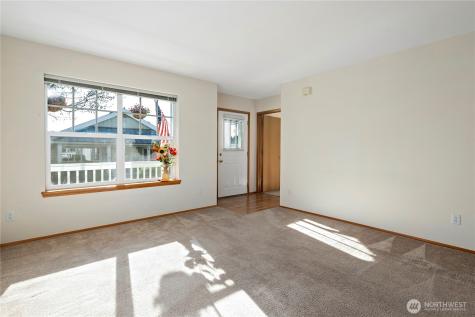 161 W Whidbey Avenue Oak Harbor WA 98277