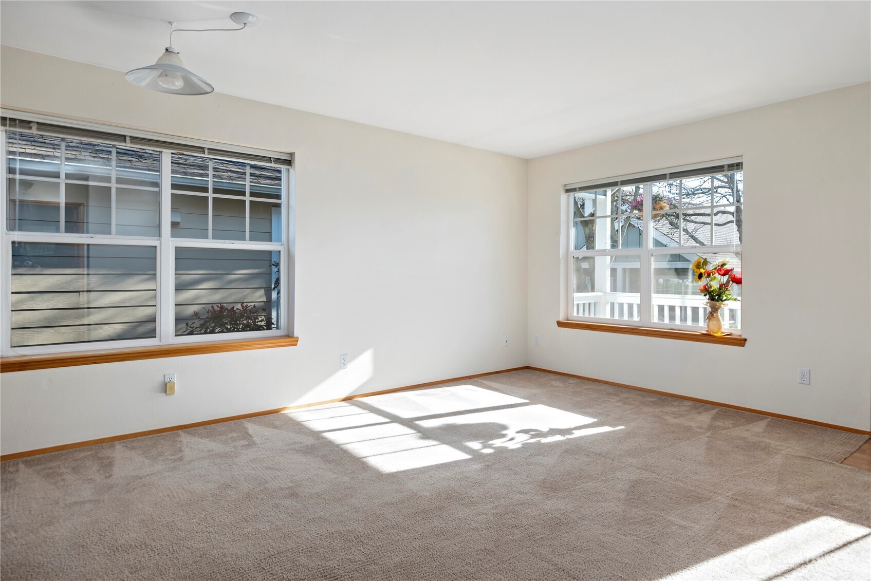 161 W Whidbey Avenue Oak Harbor WA 98277