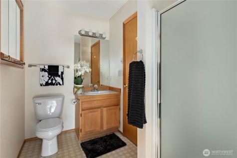 161 W Whidbey Avenue Oak Harbor WA 98277