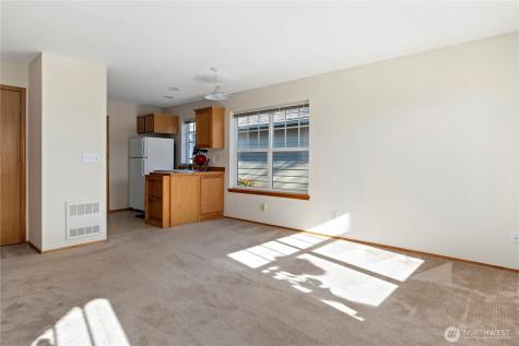 161 W Whidbey Avenue Oak Harbor WA 98277