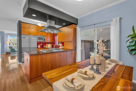 1541 Cherrylane Place S Seattle WA 98144