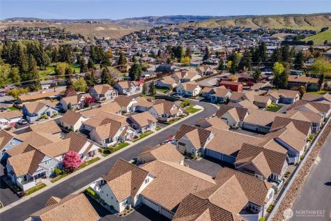 1494 Eastmont East Wenatchee WA 98802
