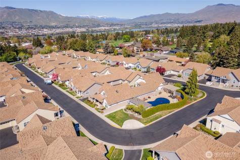 1494 Eastmont East Wenatchee WA 98802