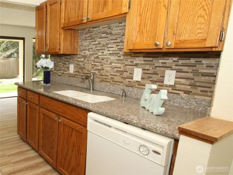 26425 Pennsylvania Avenue NE Kingston WA 98346