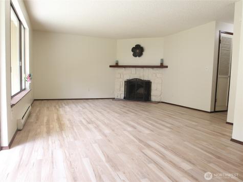 26425 Pennsylvania Avenue NE Kingston WA 98346