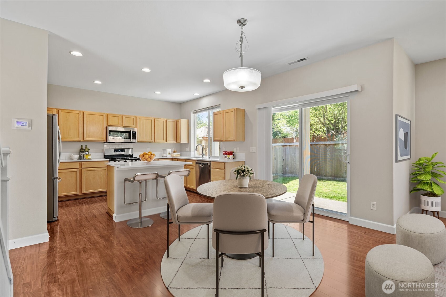 6529 Elizabeth Loop SE Auburn WA 98092