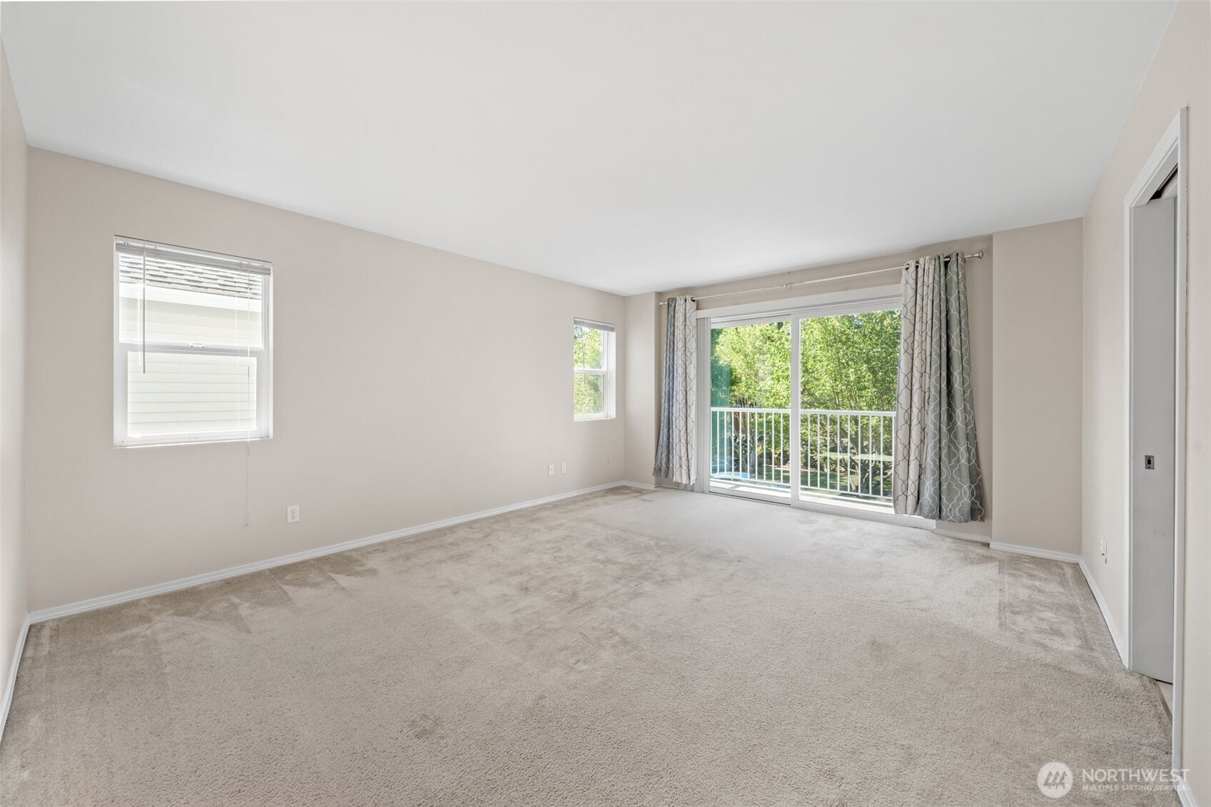 6529 Elizabeth Loop SE Auburn WA 98092